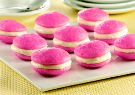 El Whoopie pie es un dulce considerado tanto una galleta como un pastel, que lleva diferentes sabores de relleno como también de pan